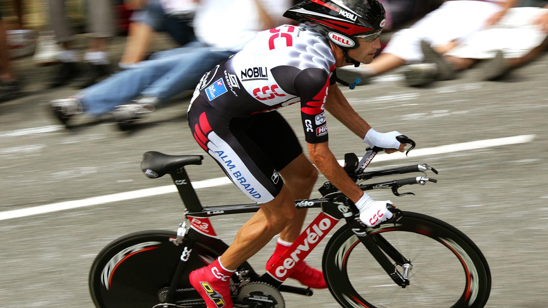 《新兴游戏崛起：电竞界的下一匹黑马》，游戏新星